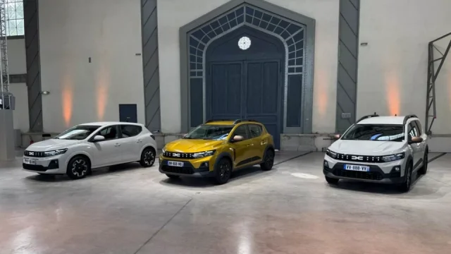 Dacia v Česku uvádí vylepšené modely Sandero, Jogger, Duster, Bigster i Spring. Známe první ceny