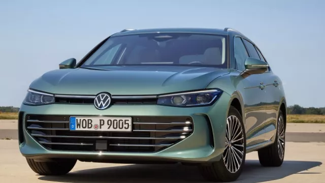 Toto je nový Volkswagen Passat. K mání bude už jen jako kombi, ale zato pořádně velké