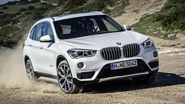 BMW X1: Předokolka a zatím jen čtyřválec