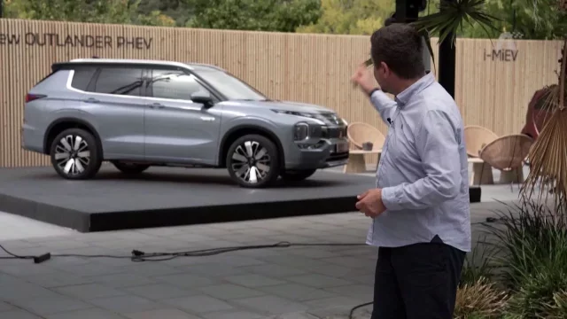 Představení nového Mitsubishi Outlander PHEV (repríza)