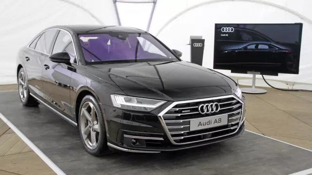 První setkání s novým Audi A8. Je obrovské a působivé