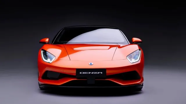 Nabíjení stejně rychlé jako tankování? Elektromobil s 1582 koňmi chce změnit svět supersportů