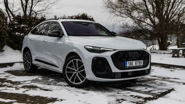 Nové Audi Q5 se základním turbodieselem je téměř dokonalé SUV. Vadí jen nečitelný otáčkoměr