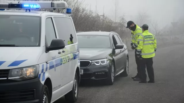 Stát od dnešního dne vrací peníze za špatně koupené dálniční známky. Jde to ale jen někdy a ztuha