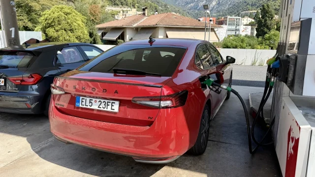 Komentář: Při cestě autem po Evropě si na dálnici i u benzinky uvědomíte, jak se v Česku máme dobře