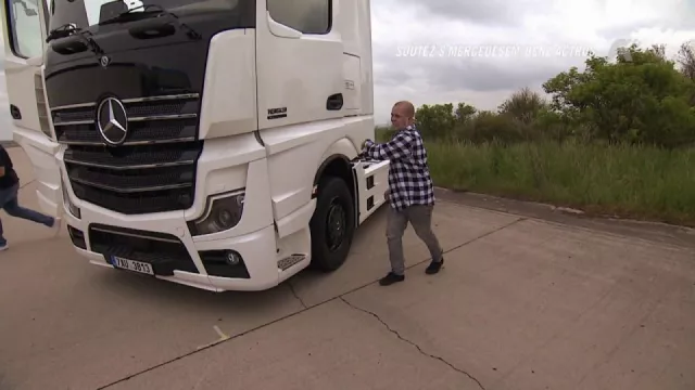 Soutěž s kamionem Mercedesem-Benz Actros