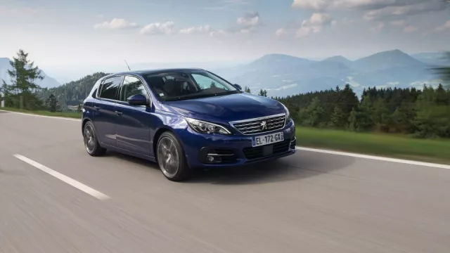 Němců už se nebojí. Vyzkoušeli jsme nový Peugeot 308