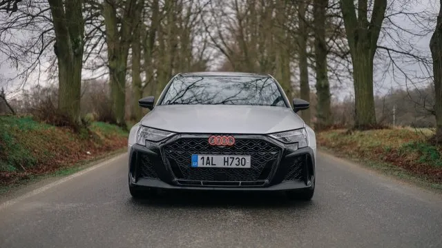Okreskový diktátor: Audi RS3 je neskutečně rychlé, ale zároveň použitelné pro každý den
