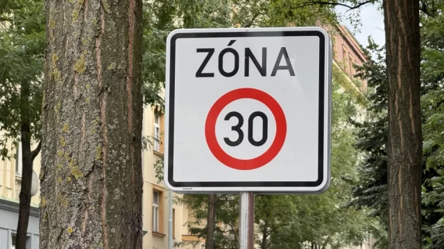 Za touto značkou řidiči nevědomky překračují rychlost. Nevědí totiž o důležité výjimce