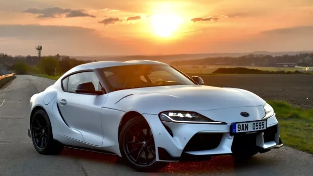 Rychle a zběsile: Toyota Supra s manuální převodovkou je láska na první pohled