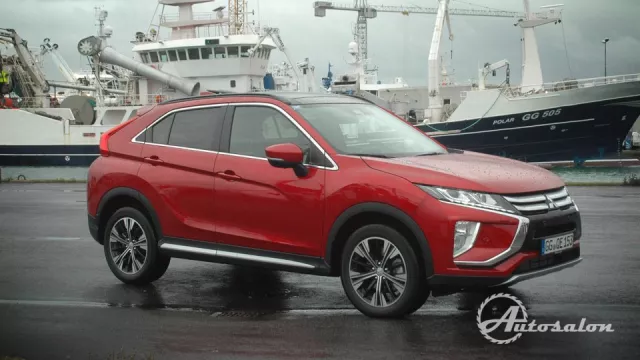 Sportovní americké kupé je minulostí....Kompaktní japonské SUV Mitsubishi Eclipse Cross!