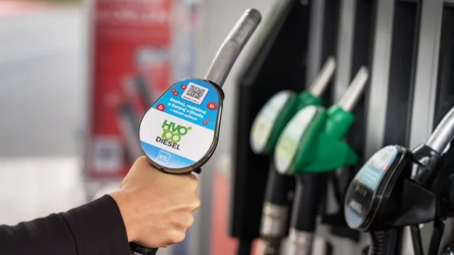 Když zdražit, tak všechno. Na více než 53 Kč vzrostla cena také palivu, které se z ropy nevyrábí