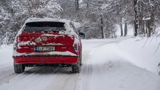 Týden v autech: Ojetá Fabia Junior za půl milionu i návod, jak správně zazimovat auto