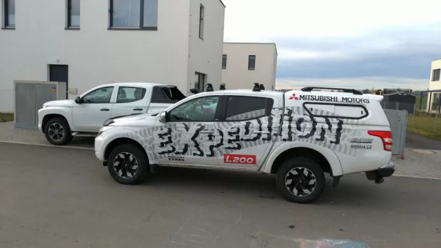 Porovnání s předchůdcem ukazuje, že změna u Mitsubishi L200 není úplně generační