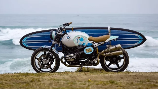 S motorkou na surf