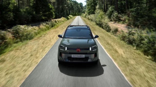 Citroën dal svým malým autům outdoorový vzhled. Nová verze přidává i nečekané prvky výbavy