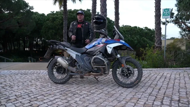 Sršeň: Sebelepší pneumatiky může pokazit problém, na který motorkáři často zapomínají