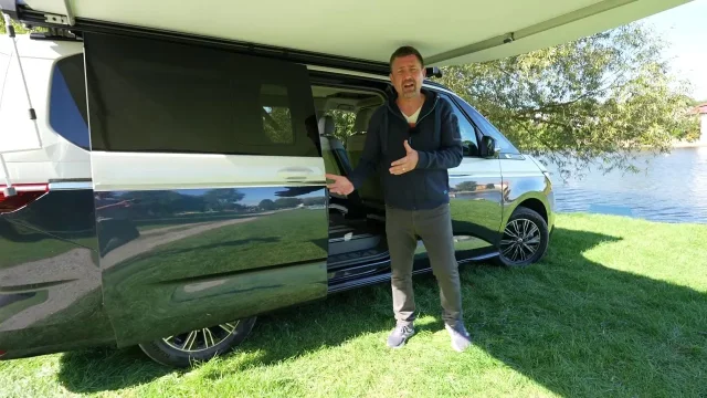 Honza našel vůz nejen pro digitální nomády. Nová California má funkci, kterou dříve neměla