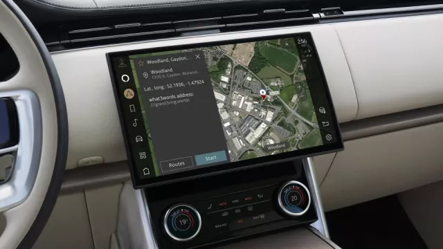 Nová navigace Jaguaru nepotřebuje telefonní signál. A aktualizuje se vzduchem