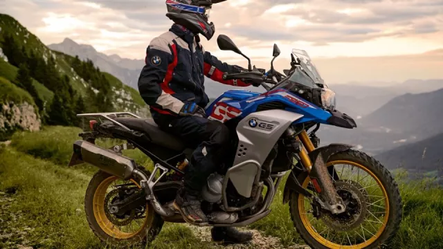 Vylepšení v segmentu adventure střední třídy. BMW F 850 GS Adventure.