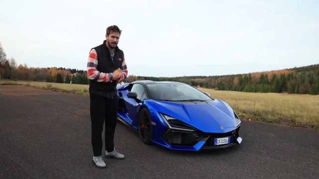 Všechno cítíte, všechno slyšíte. Muldix si jako jeden z mála lidí povodil Lamborghini Revuelto