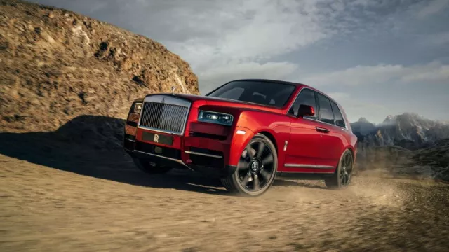 Rolls-Royce, který tu ještě nebyl. To je Rolls-Royce Cullinan.