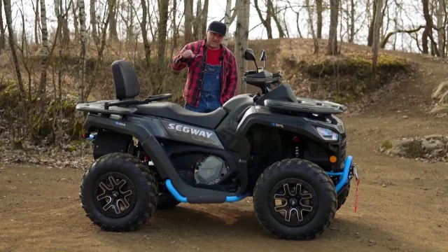 Recenze pracovní čtyřkolky Segway Snarler AT6