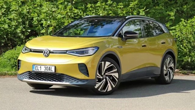 Elektromobily podle ceny, hybridy podle značky. Data ukázala, jak Češi kupují ojetiny na internetu