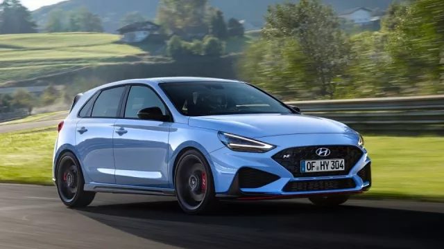 Inovovaný Hyundai i30 N stojí pod 700 tisíc korun. Poprvé bude mít automatickou převodovku