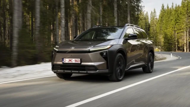 Nejspokojenější řidiči jezdí Toyotou. Nový průzkum ale odhalil i největší zklamání