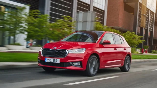 Škoda Fabia versus konkurence: Rozdíly mezi nejlevnější a nejdražší výbavou jsou až 300 tisíc korun