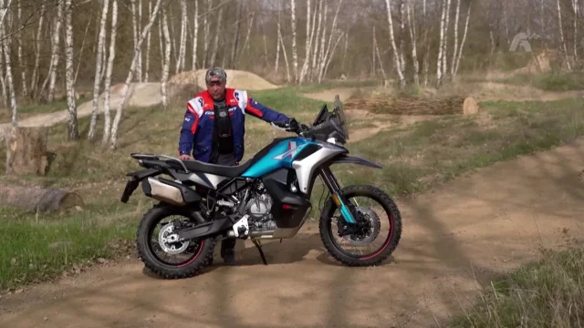 Recenze motocyklu CFMOTO 800 MT-X