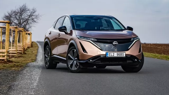 Japonský Enyaq má parádní design a cool kabinu, v zásadních ohledech ale Nissan Ariya ztrácí