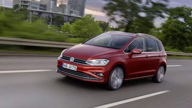 Volkswagen spouští prodej nafouknutého Golfu