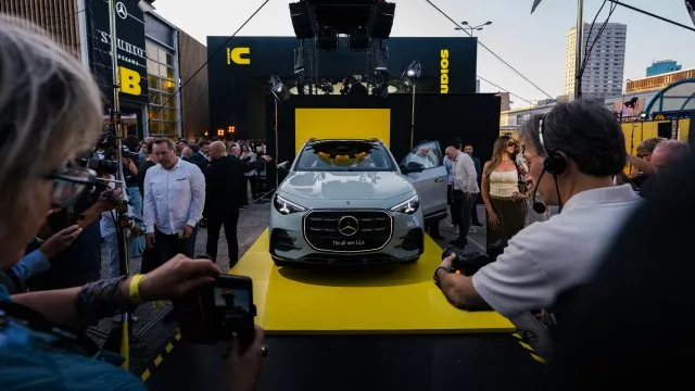 Mercedes ve Varšavě ukázal nové GLA. Štěpánka Mottlová z Autosalonu byla u toho