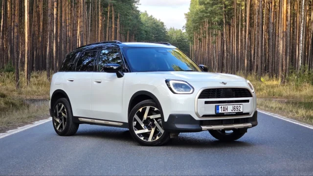 Mini neznamená malé. Countryman je rodinné SUV, které můžete prohnat po okresce