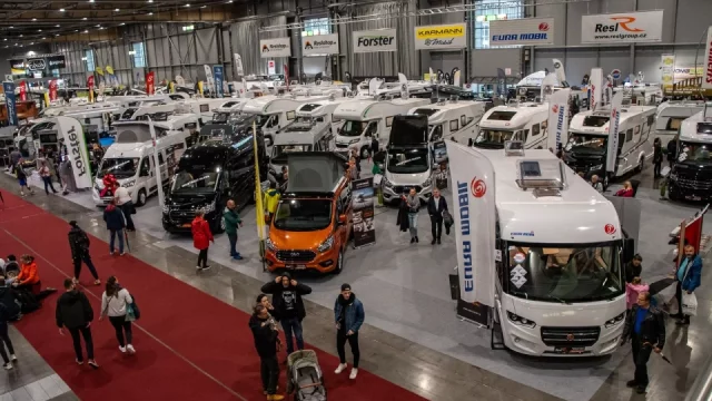 Od matrace v kufru auta po luxusní karavany. Chystá se 21. ročník akce Caravaning Brno