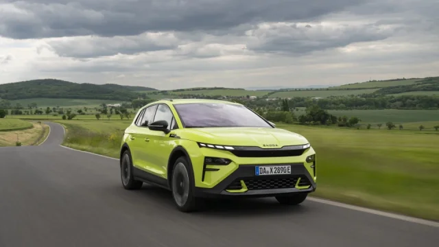 Víme, proč mají elektromobily Škoda kontrolku s motivem želvy. Jde o věc, kterou spalovák nezná