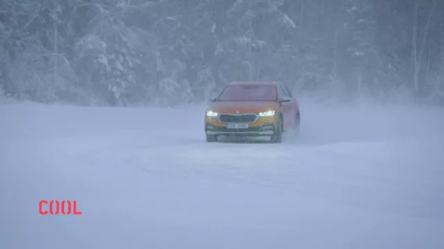 Menší SUV ve velké parádě, test luxusních škodovek na ledě i sněžný skútr. Nový Autosalon připraven