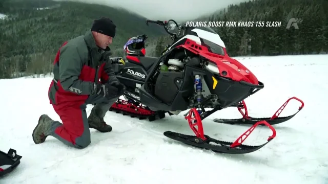 Recenze sněžného skútru Polaris Boost RMK Khaos 155 Slash