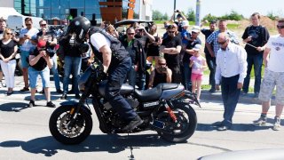 Harley-Davidson rekord v gumování pneumatik