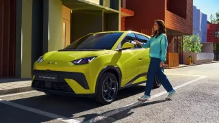 Čínský elektromobil za 220 tisíc oficiálně míří do Evropy, jenže najednou stojí dvojnásobek