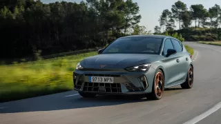 Cupra Leon s výrazně přepracovanou přídí