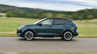 Nissan Qashqai se snaží vrátit mezi elitu. S novou tváří chce zaujmout designem i příznivou cenou