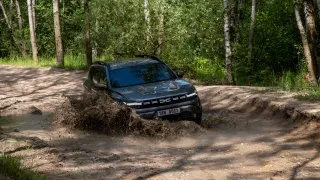 Dacia Duster a Bigster