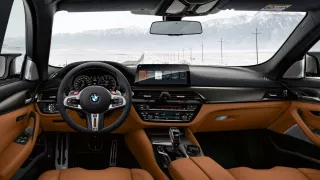 BMW M5 Competition interier