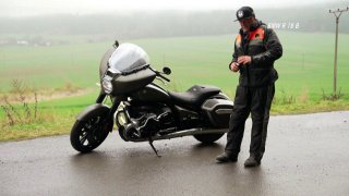 Recenze motocyklu BMW R18 B