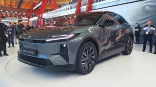 Toyota C-HR+