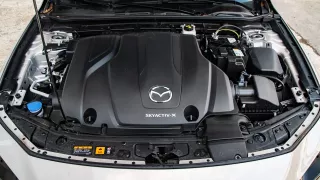 Mazda3 e-Skyactiv X186