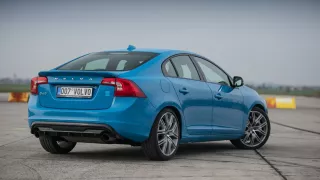 Prohlédněte si ostré Volvo S60 Polestar 11